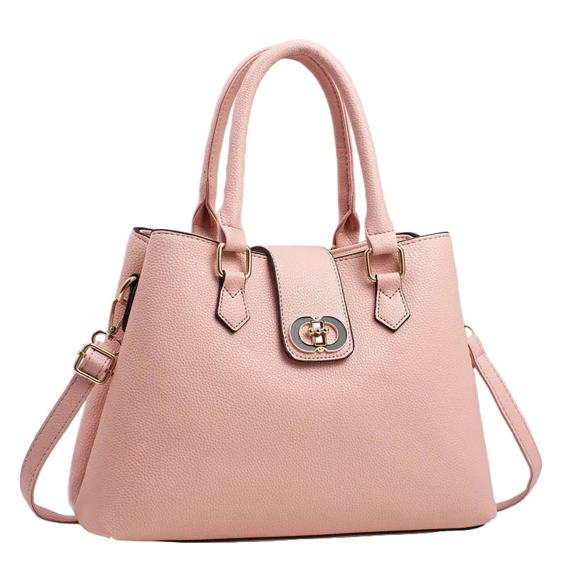 Fashionable Shoulder Bag with Chain